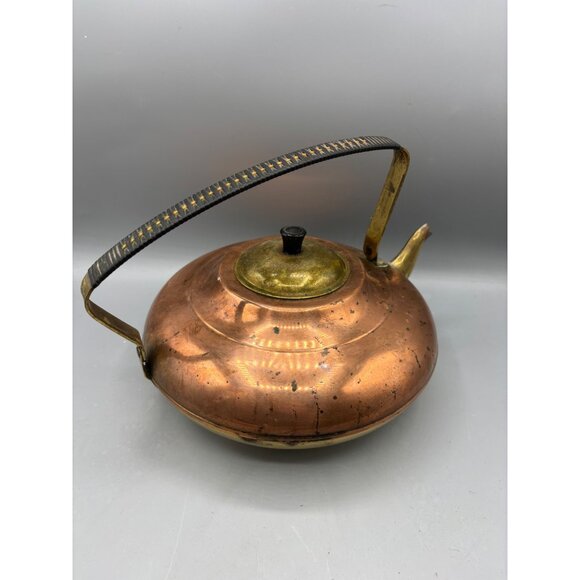 Vtg 70s Copper Brass‎ Teapot Tea Kettle Black Handle Decor - Picture 3 of 8